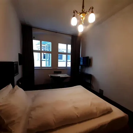 Lawien Goldenstern Apartment